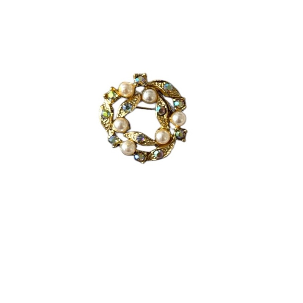 Vintage gold pearl sweater  brooch